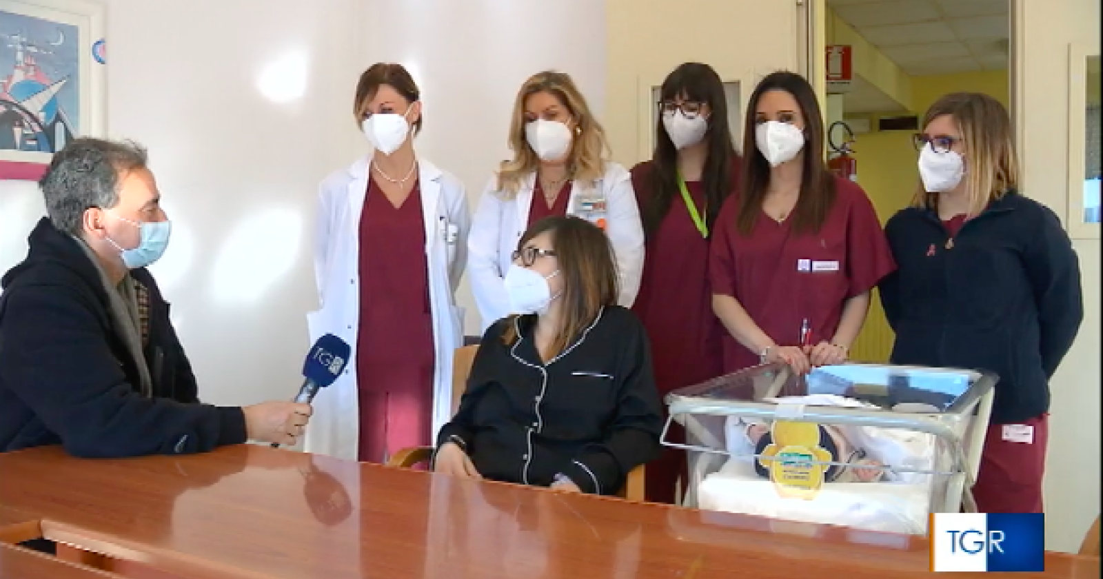Ecco Samuele, il primo nato a Potenza: 3,2 chilogrammi di felicità 