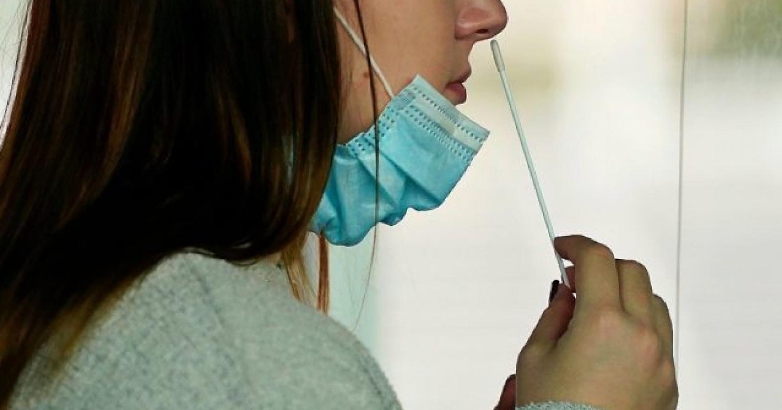 Tamponi, il caos del "fai-da-te"