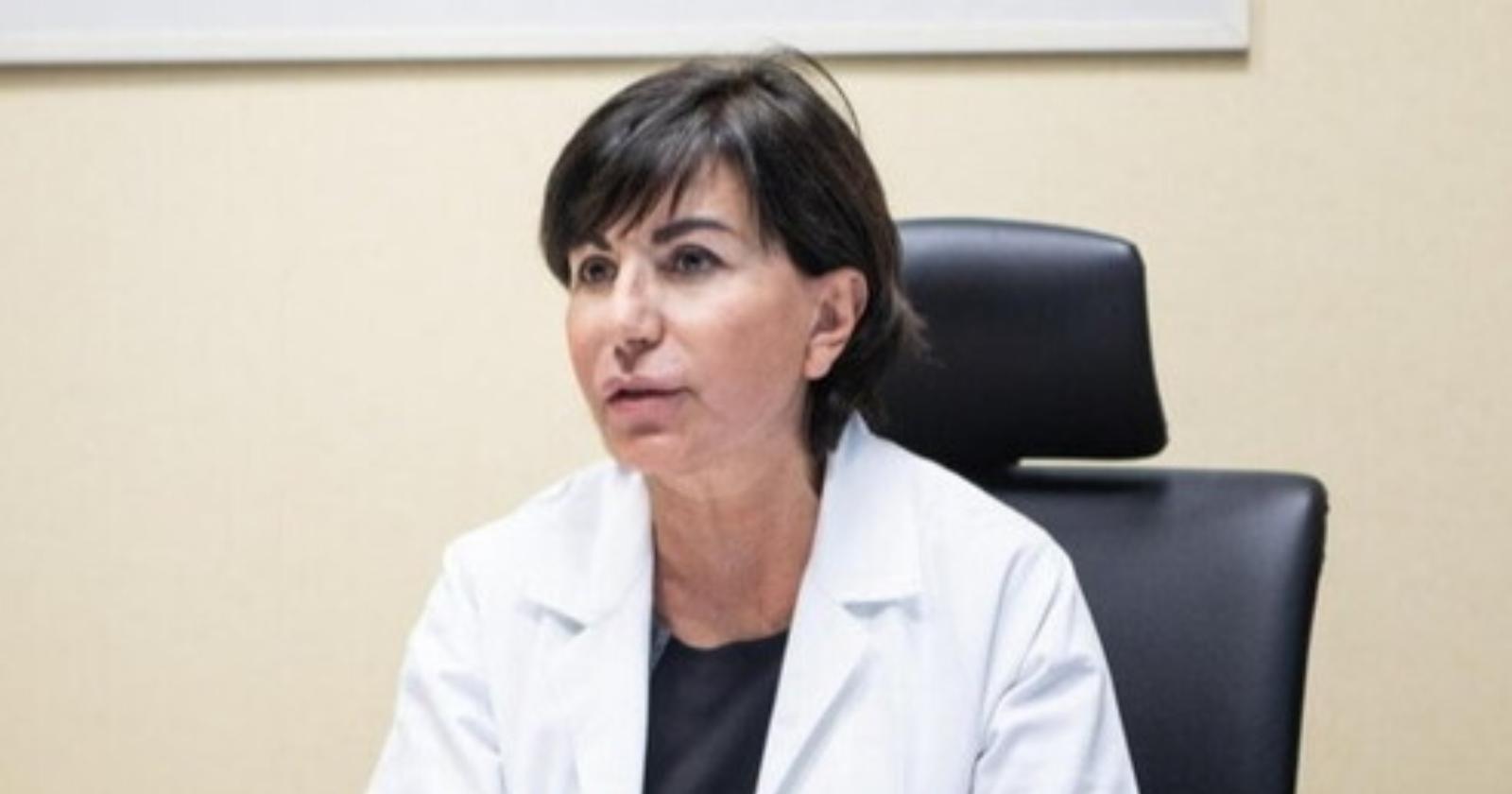 «Isterismo e tamponificio», Gismondo invita a guardare alla Spagna e ai nuovi farmaci antivirali