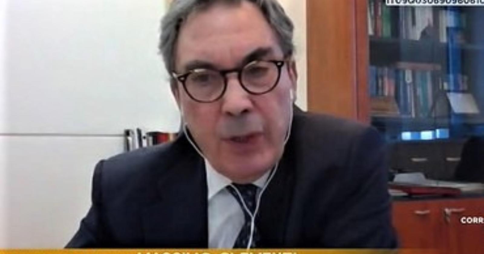 Clementi (presidente della Società italiana di virologia) predica ottimismo: «Oggi il Covid è meno patogeno, ha difficoltà a infettare bronchi e alveoli polmonari»