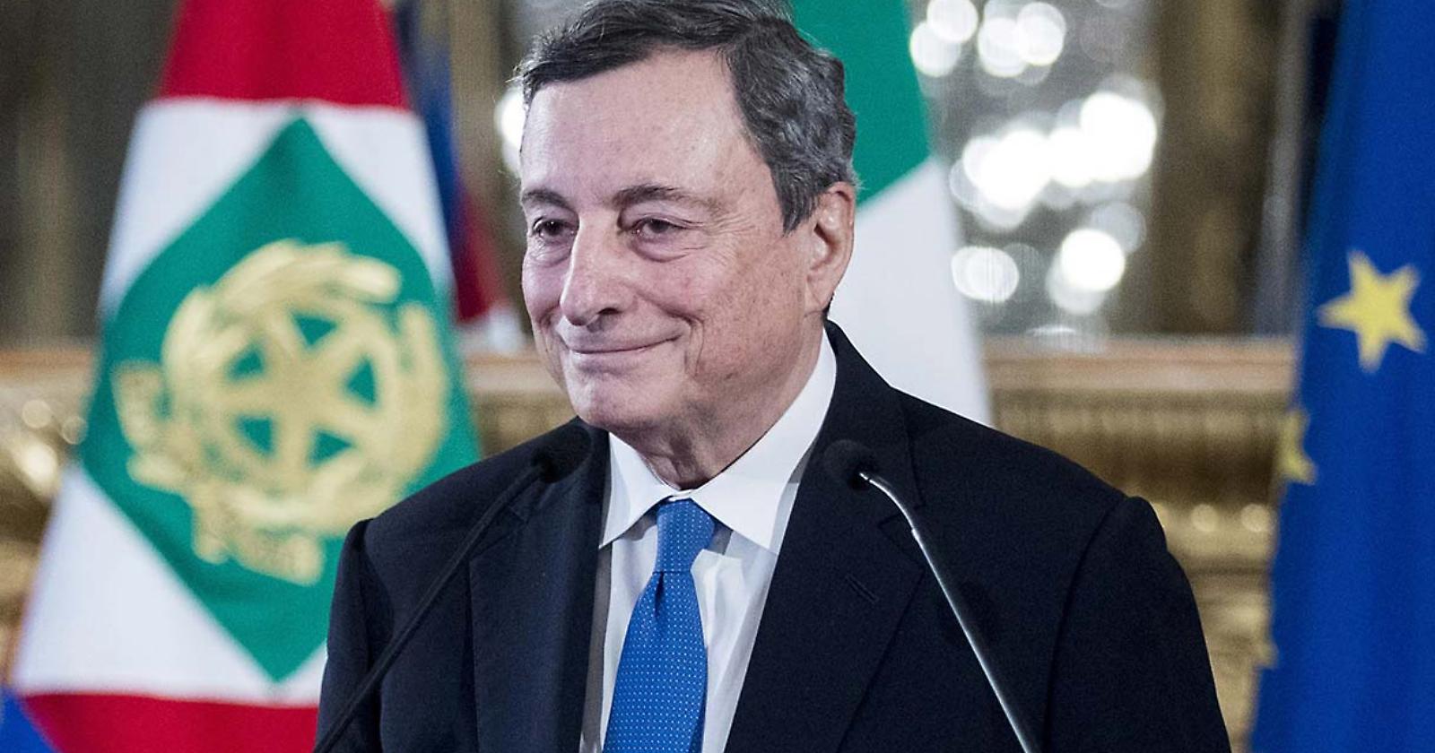 Il governo rincorre i no vax mentre i consumi calano a picco e la fiducia delle imprese è ai minimi 