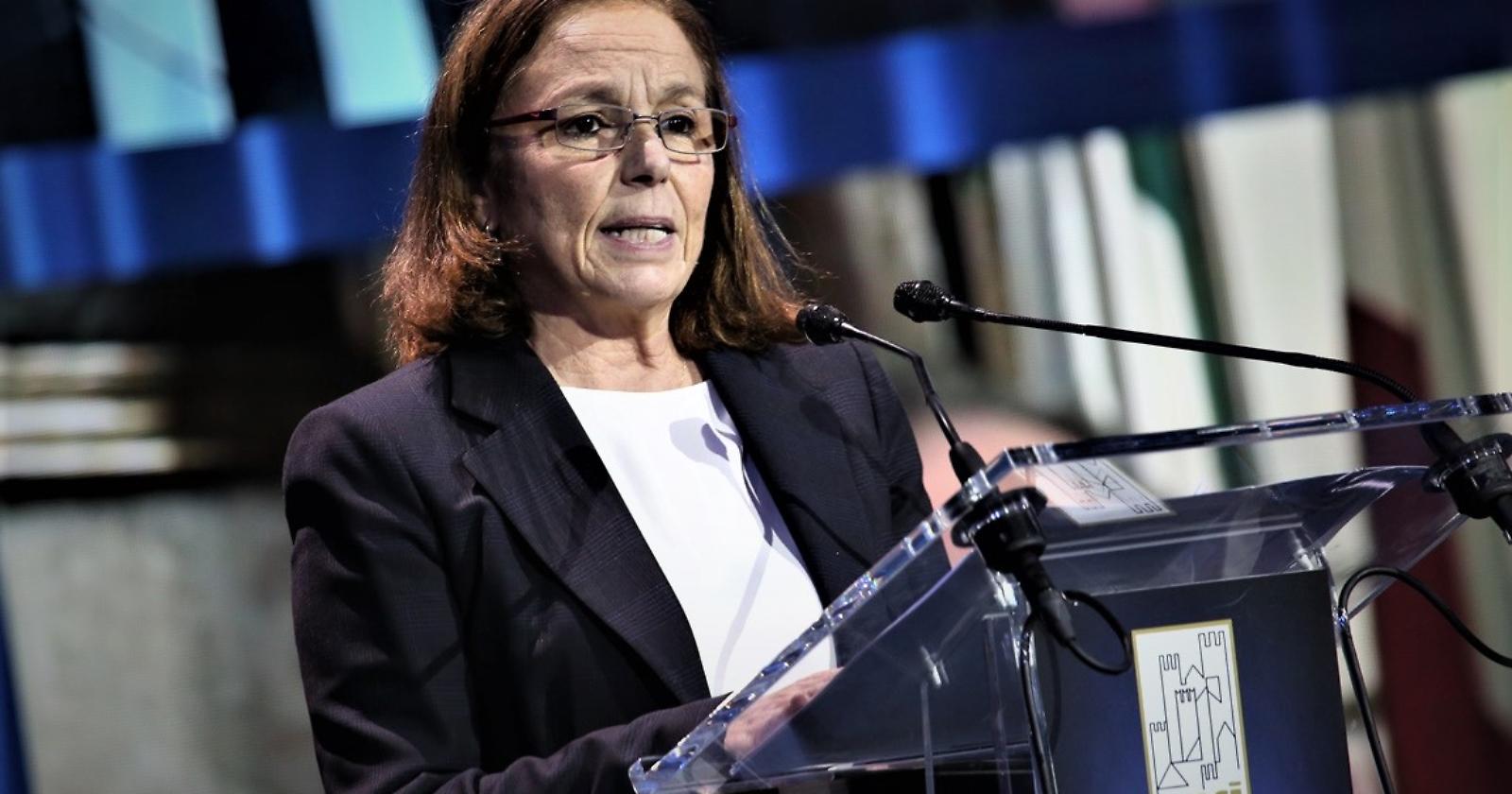 Prima il manganello, poi il dietrofront. Lamorgese "sensibilizza" i prefetti: «La linea è quella del confronto e dell'ascolto»