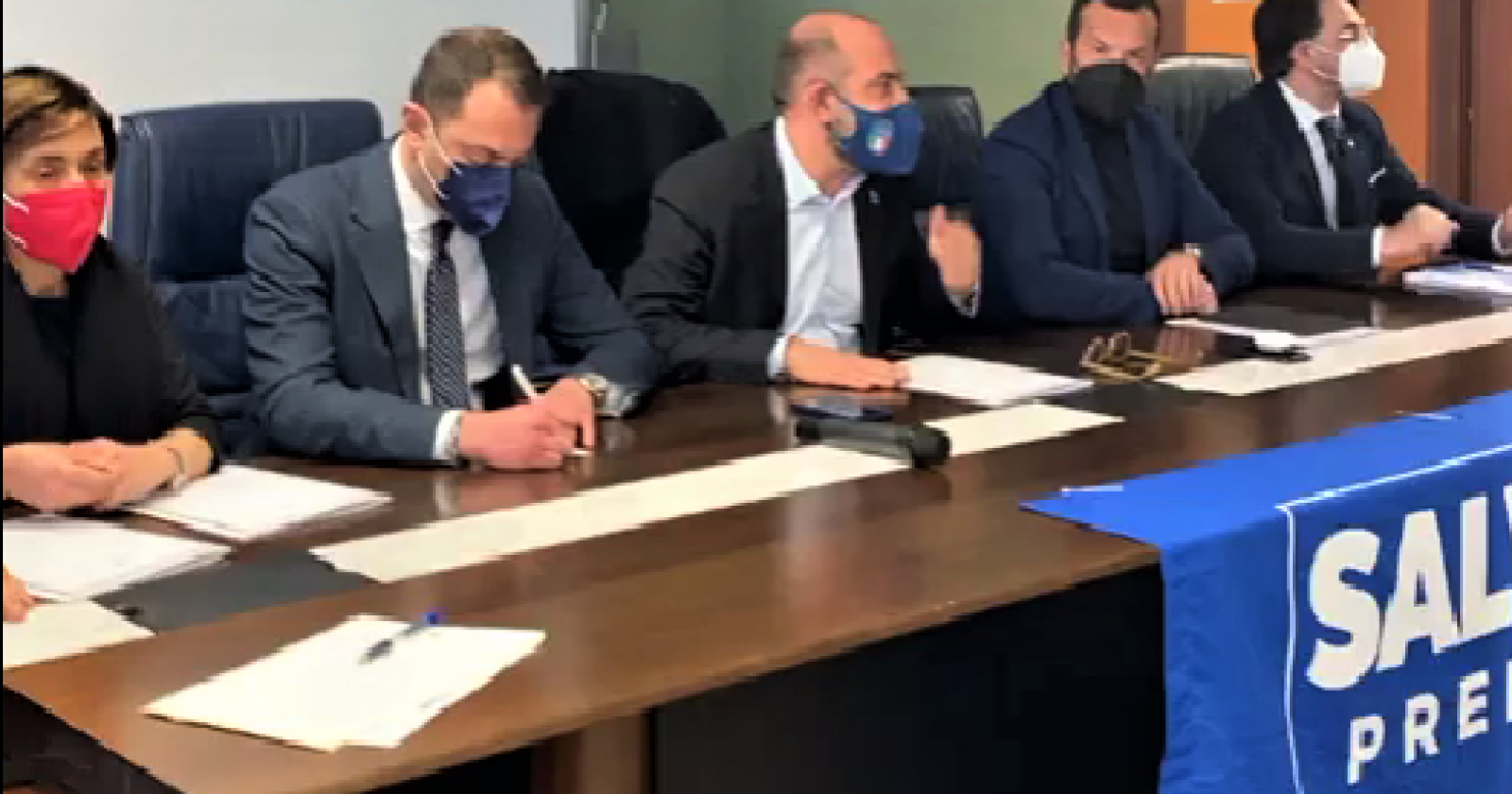 Crisi in Regione Basilicata, la Lega fa saltare il banco: «verifica di metà mandato»