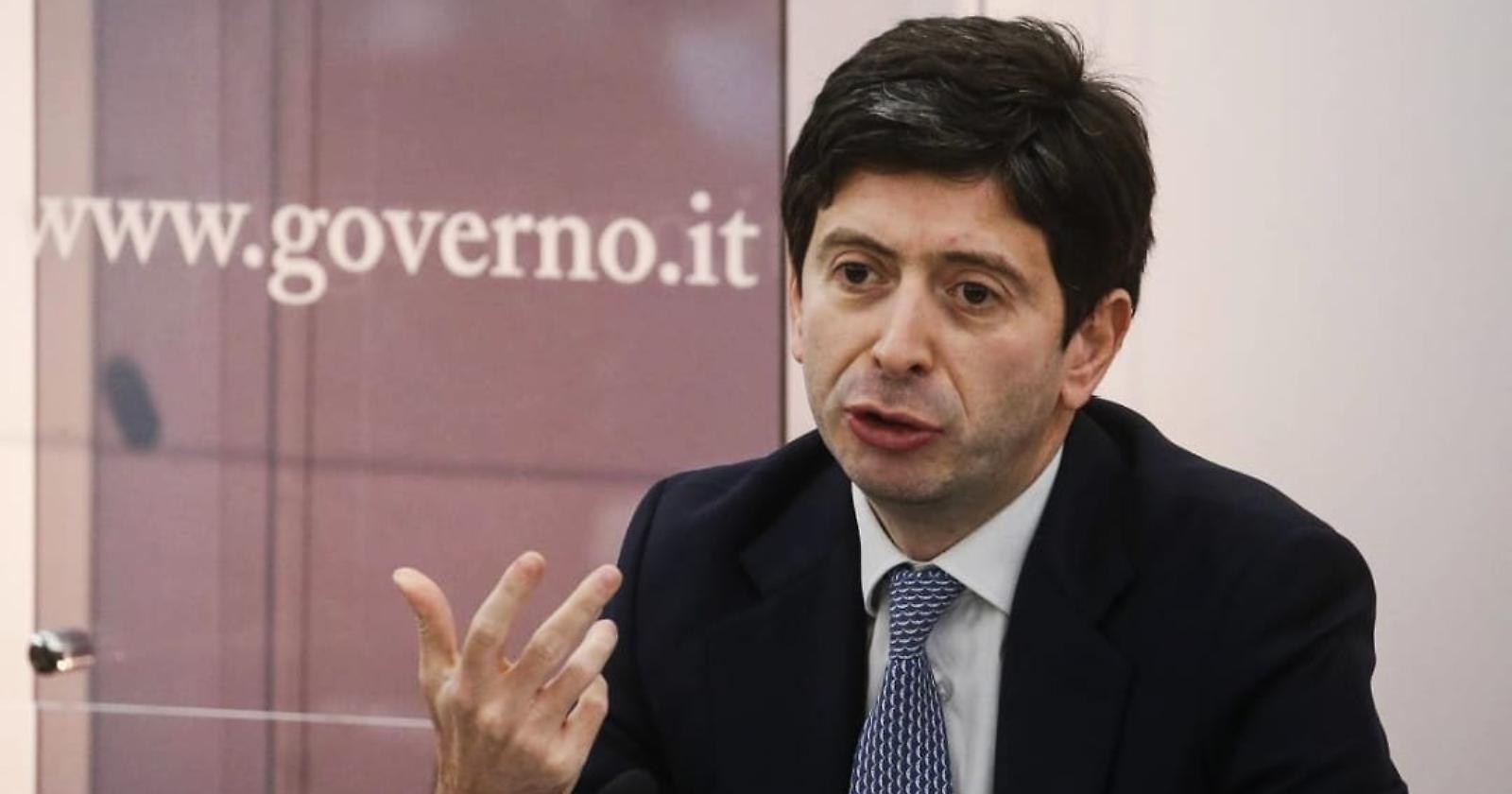 L'Ecdc boccia il booster ai minori ma in Italia serve per rinnovare diritti e Qr code 