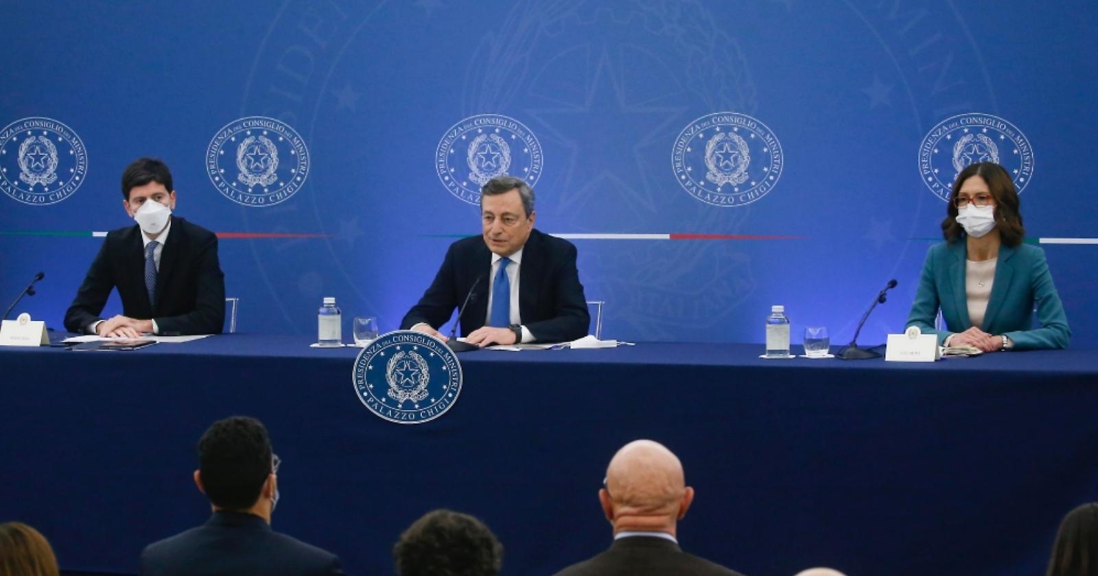«La squadra di governo è efficiente e va avanti», parola del premier dei 'migliori'