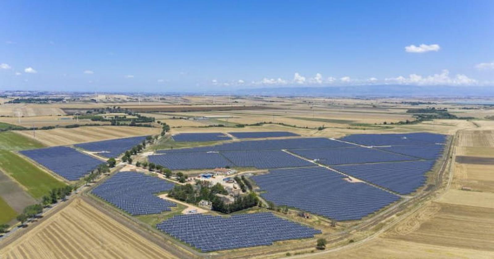 Troia di un business! Iren perfeziona l'acquisto del più grande parco fotovoltaico d'Italia che si trova nel comune dauno