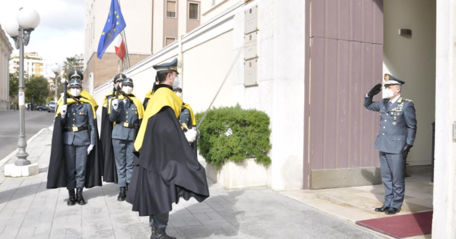 Il comandante generale della GdF, Zafarana, a Foggia accende di elogi le Fiamme Gialle di Capitanata per il lavoro svolto