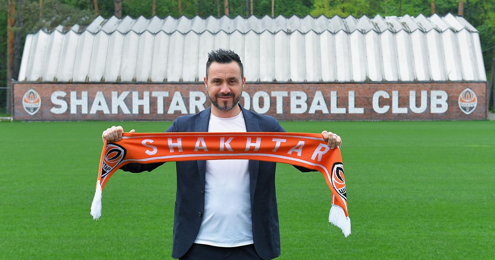De Zerbi, ex allenatore del Foggia, ora alla guida dello Shakthar Donetsk: «L'ambasciata ci aveva consigliato di tornare a casa»