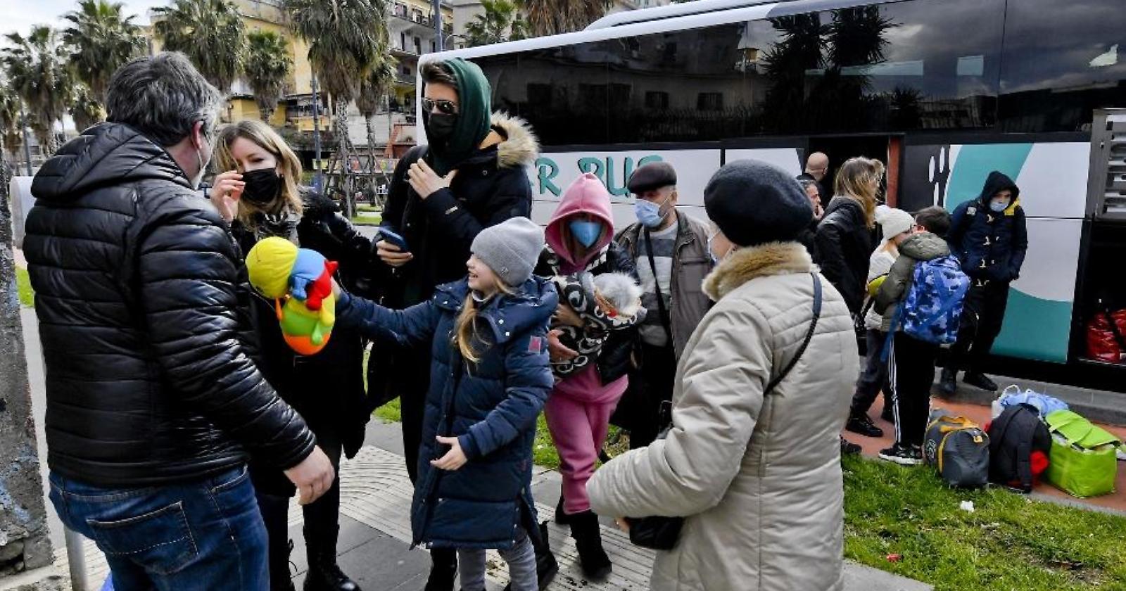 A Foggia giunge il primo gruppo di 100 ucraini scappati dalla guerra, a Troia il sindaco offre vitto e alloggio ai profughi