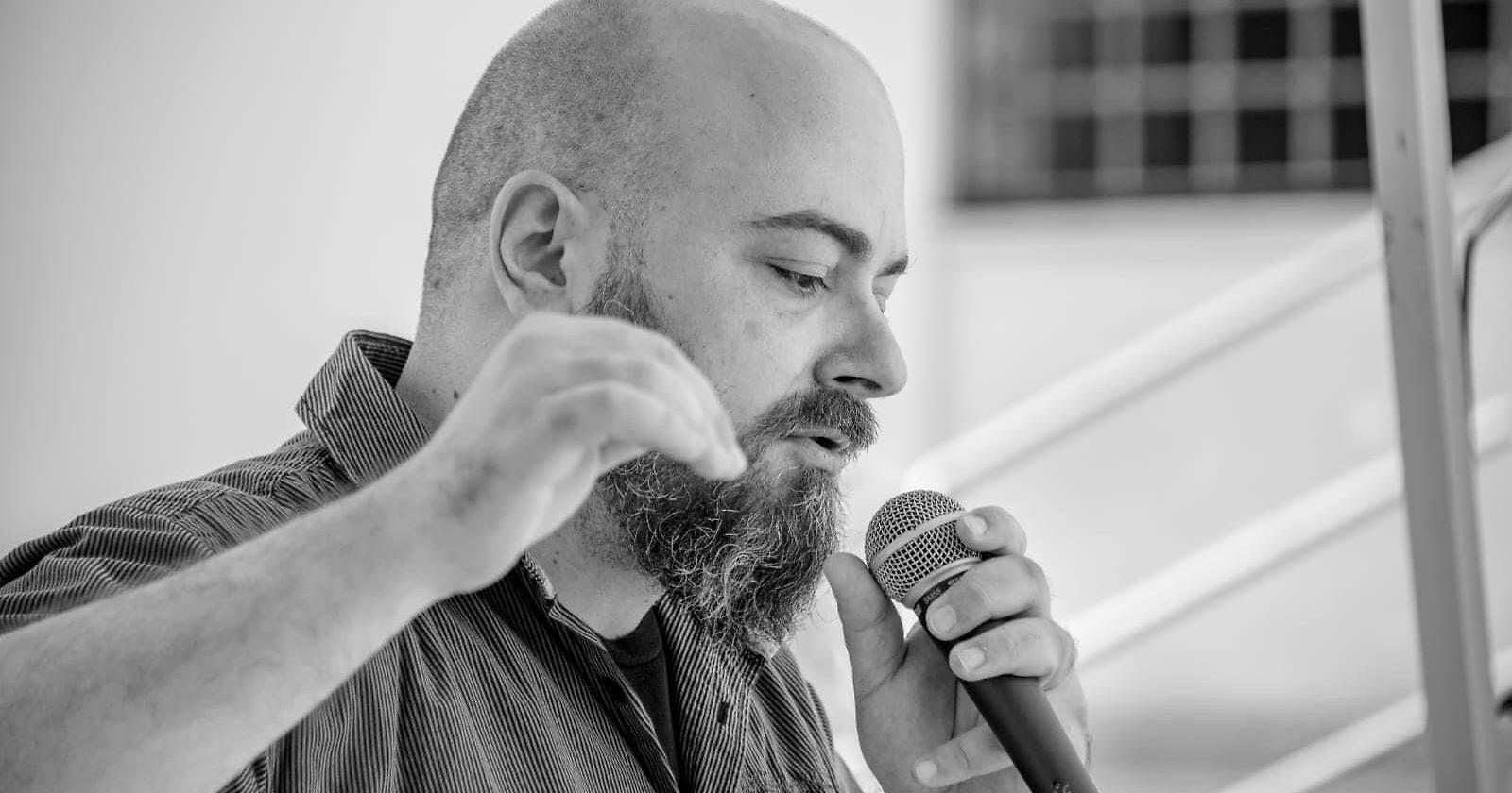 Da “Lavorare stronca” a "Oral sex",  la traversata tra satira e fumetto nello stupore di Angelo Zabaglio