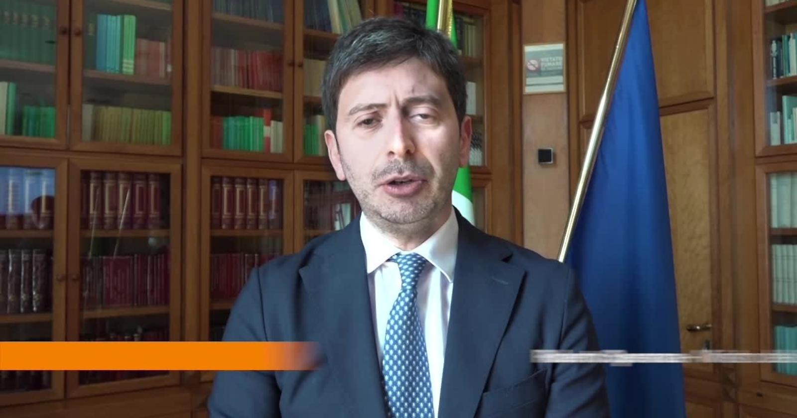 Per Speranza il Covid «è un lascito di consapevolezza», ma 2 italiani su 3 chiedono le sue dimissioni