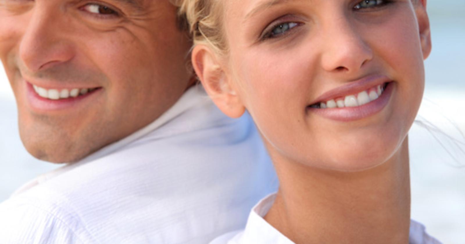 Denti nuovi: come si impiantano e con quali rischi