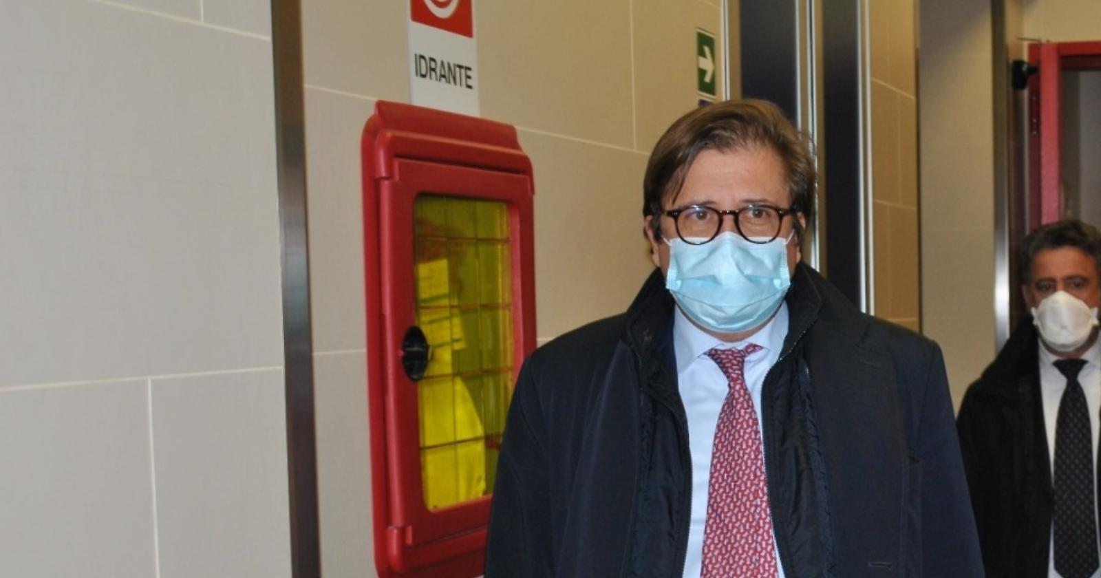 Per Sileri il Green pass è stato utile: «Sarà eliminato ma la terza dose va fatta a prescindere»