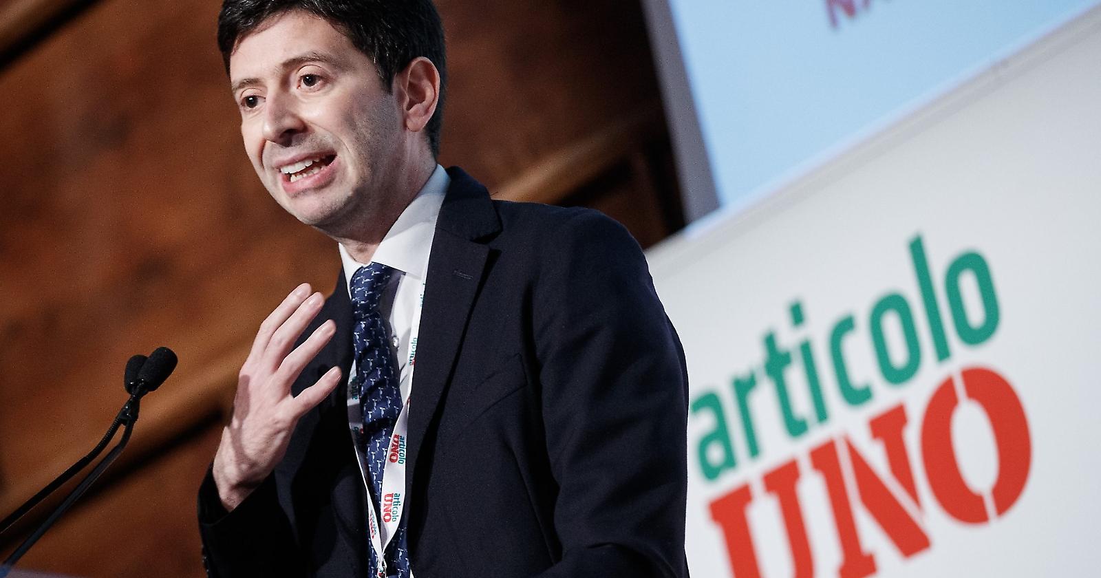 Bella Ciao e la sviolinata a D'Alema e Conte: Speranza confermato segretario di Articolo Uno