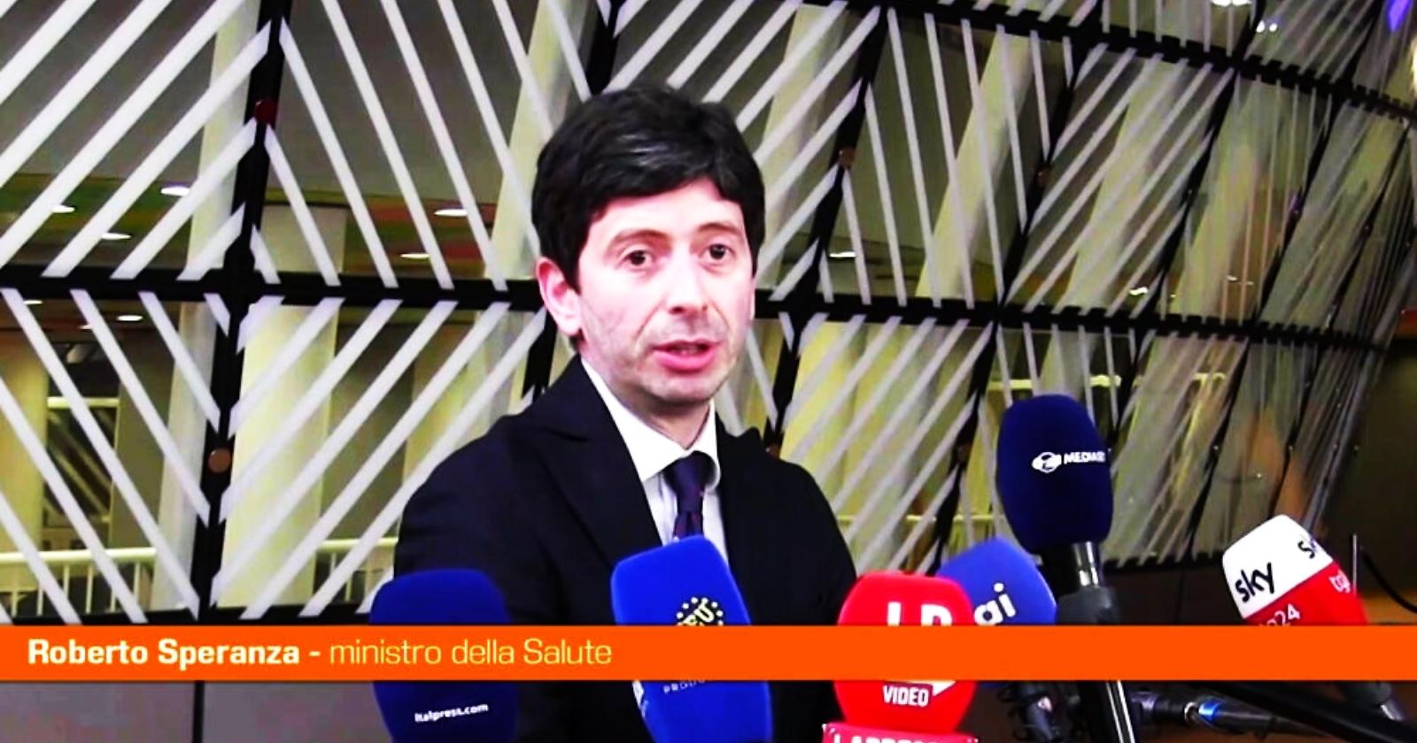 Speranza rilancia la quarta dose: «È di straordinaria potenzialità», ma i numeri dicono il contrario 