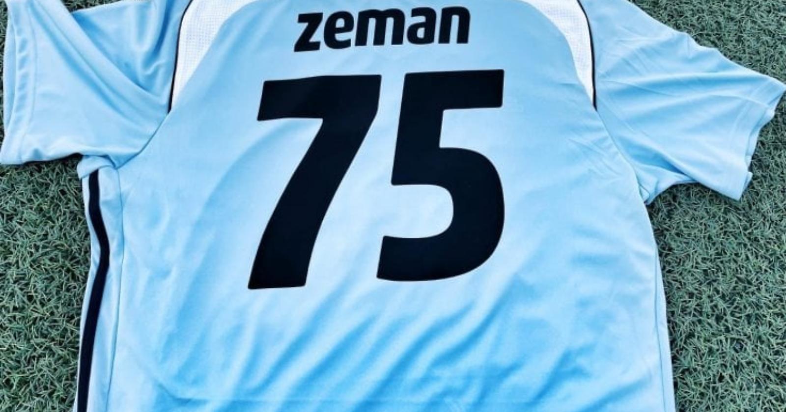 Accoglienza speciale per il Foggia a Chiavari, con la maglia dell'Entella che festeggia i 75 anni di Zeman