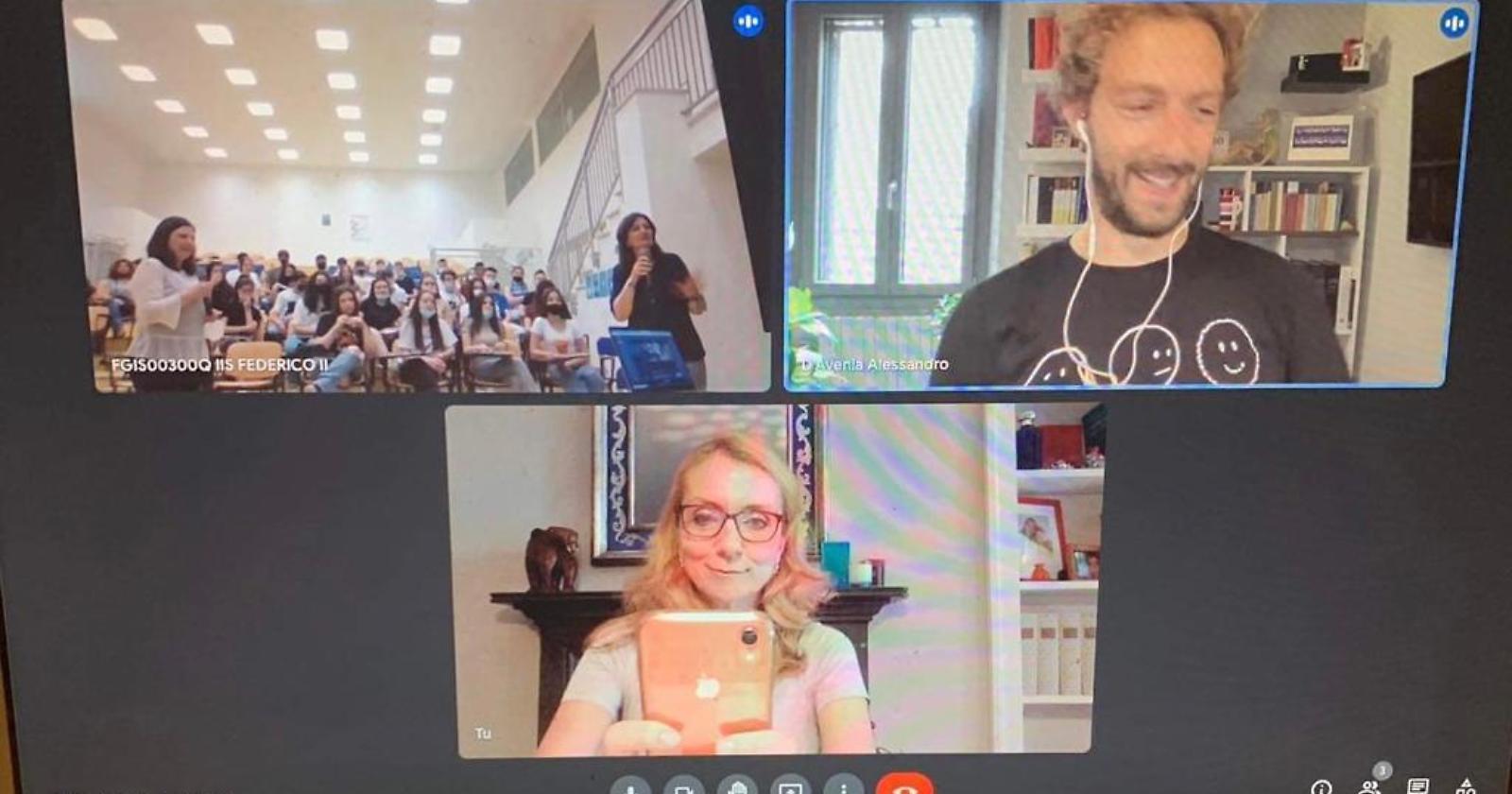 D'Avenia e Dell'Acqua incontrano gli studenti del "Federico II" di Apricena