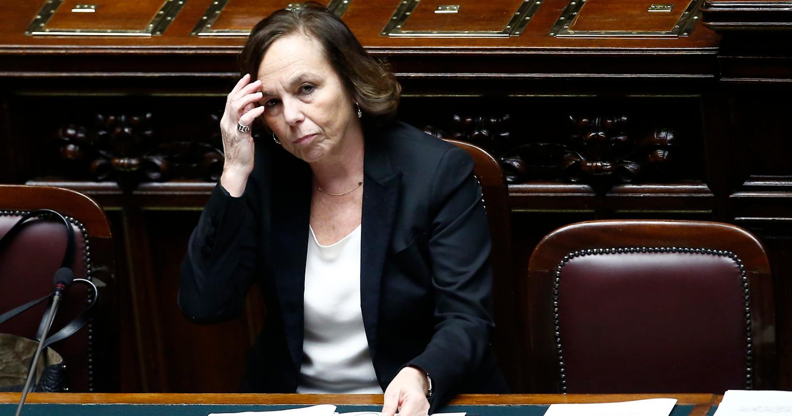 Italia dei balocchi tra Rave e sbarchi: l'ennesima calda estate per il ministro dell'Interno 