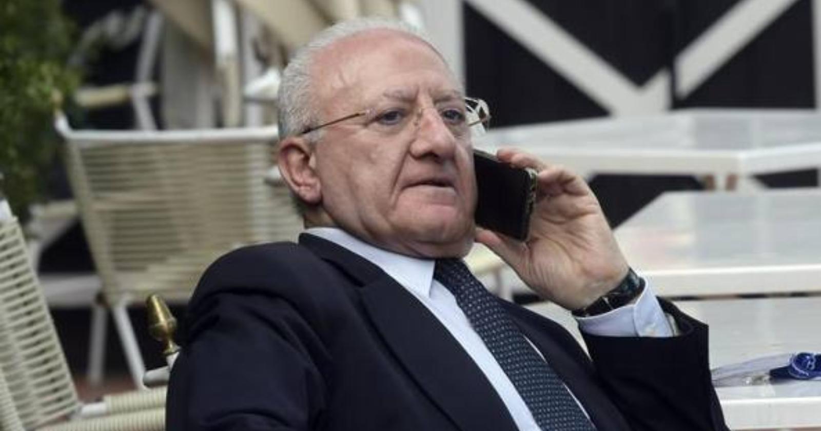 Sui concorsi Speranza riesce a scontentare tutti, De Luca: «Il Ministero della Salute si svegli»