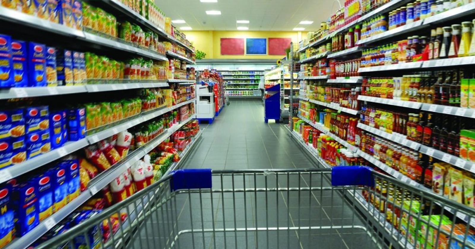 Aumenti senza sosta per pane, pasta, riso, pesce e carne: l'inflazione bastona le famiglie
