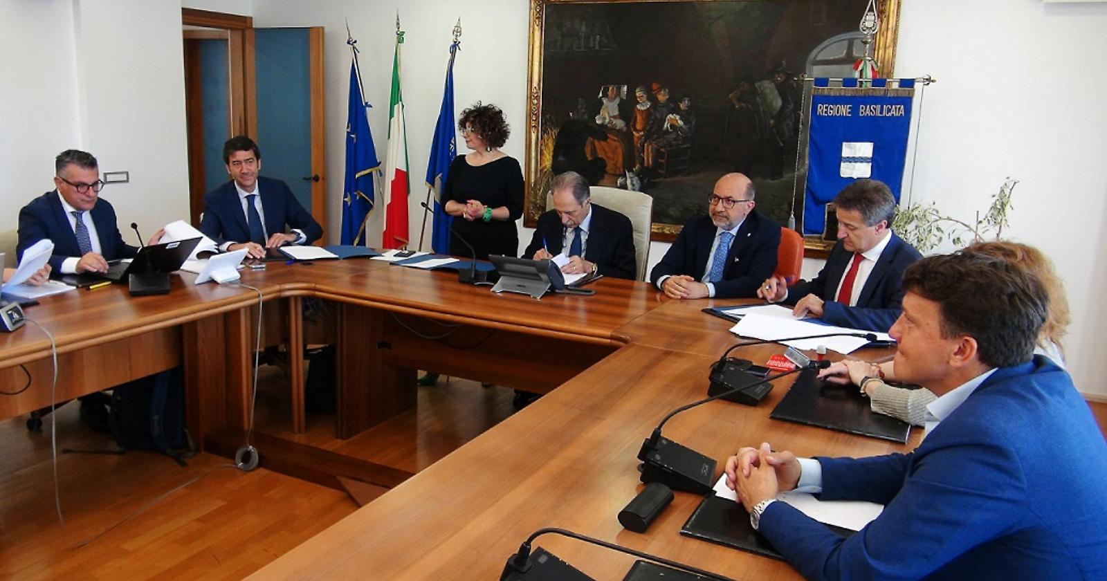 Regione Basilicata e Compagnie petrolifere: c'è l'accordo per la concessione Val d’Agri