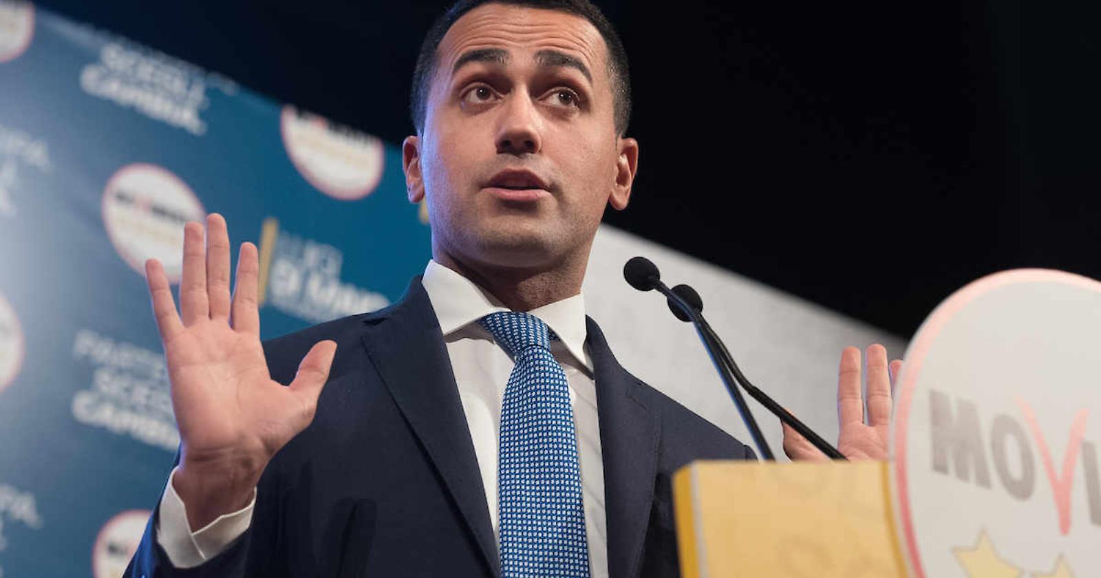 "Mai col partito di Bibbiano" a "uno non vale l'altro": Di Maio sta con Draghi e lascia il M5S