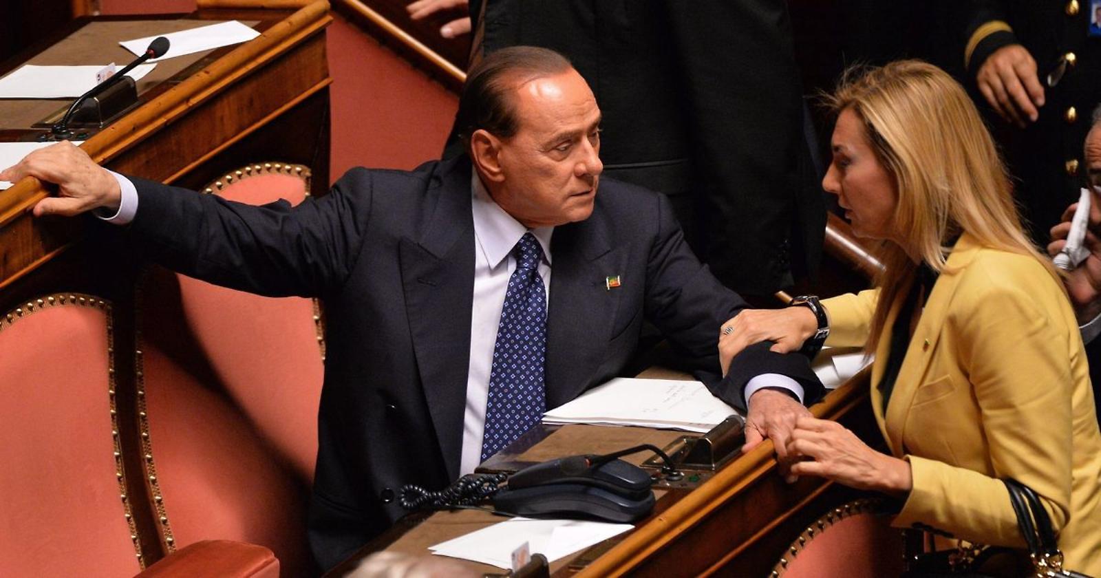 Tajani lancia la corsa Forzista: "Berlusconi sta come un grillo e si candida certamente al Senato"