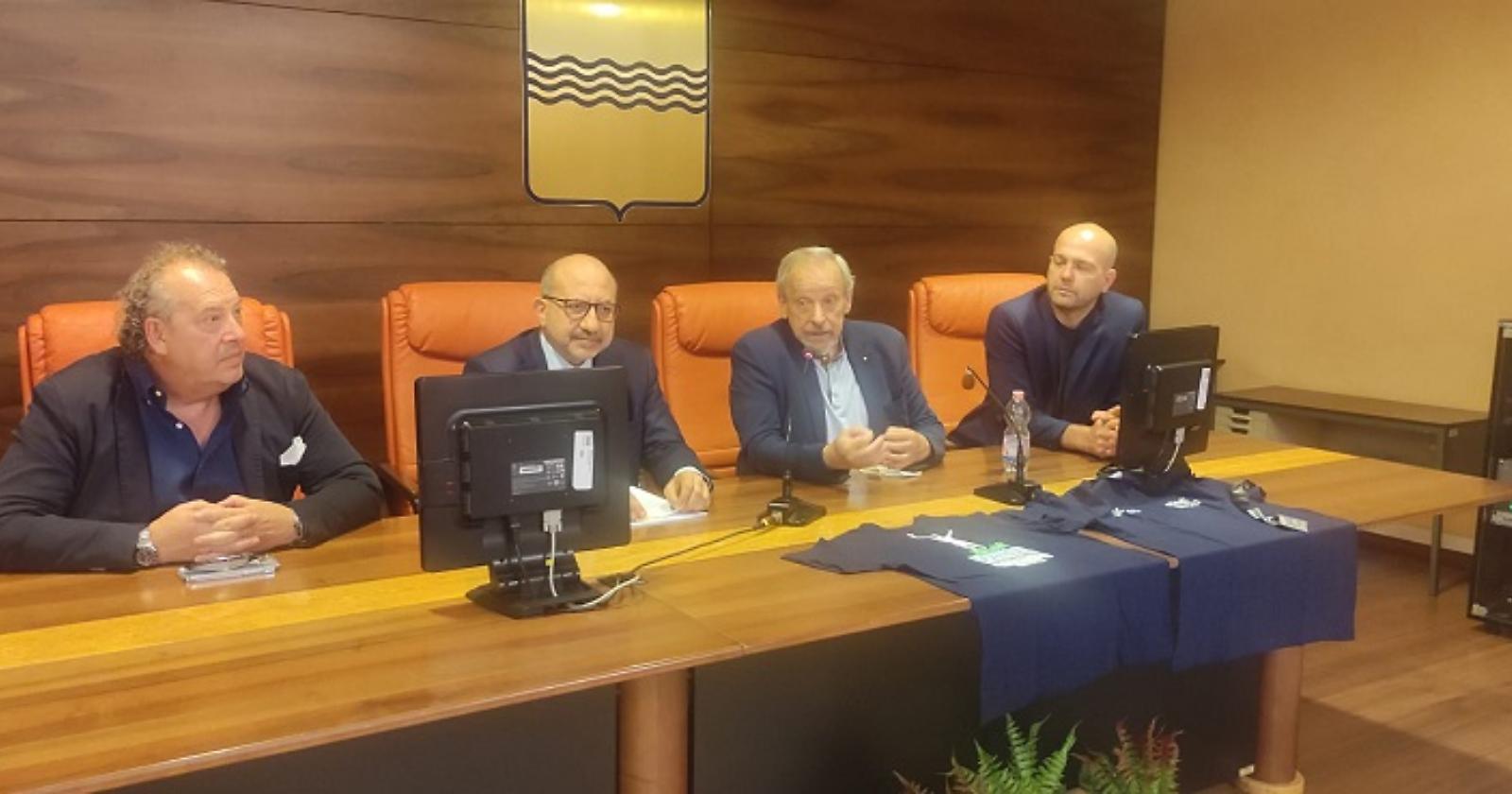 Latronico presenta il Triathlon Olimpico Laghi di Monticchio - "Memorial Danilo Pietrafesa"