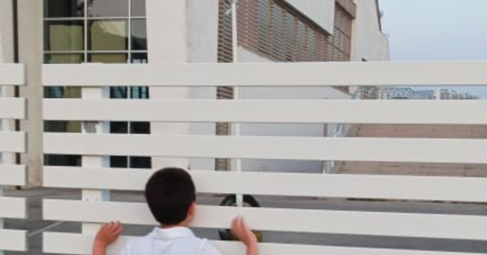 Avigliano, bimbo escluso dal centro estivo perché autistico. Lettera della mamma al Mattino: «Figli di un Dio minore?»