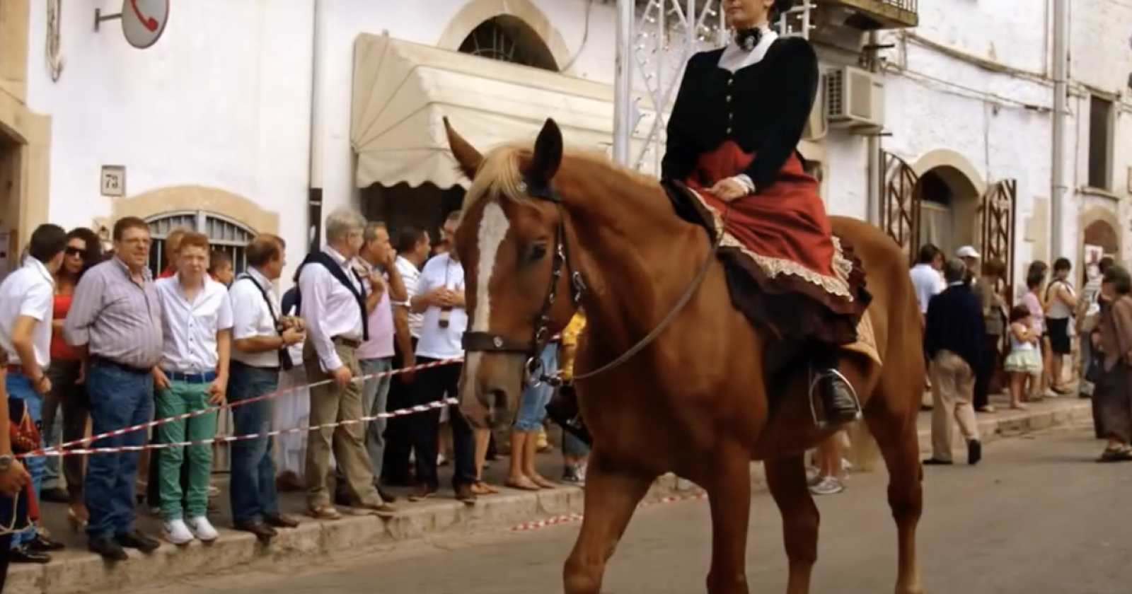 Bovino chiude le feste estive in provincia di Foggia con la cavalcata storica per la Madonna di Valleverde