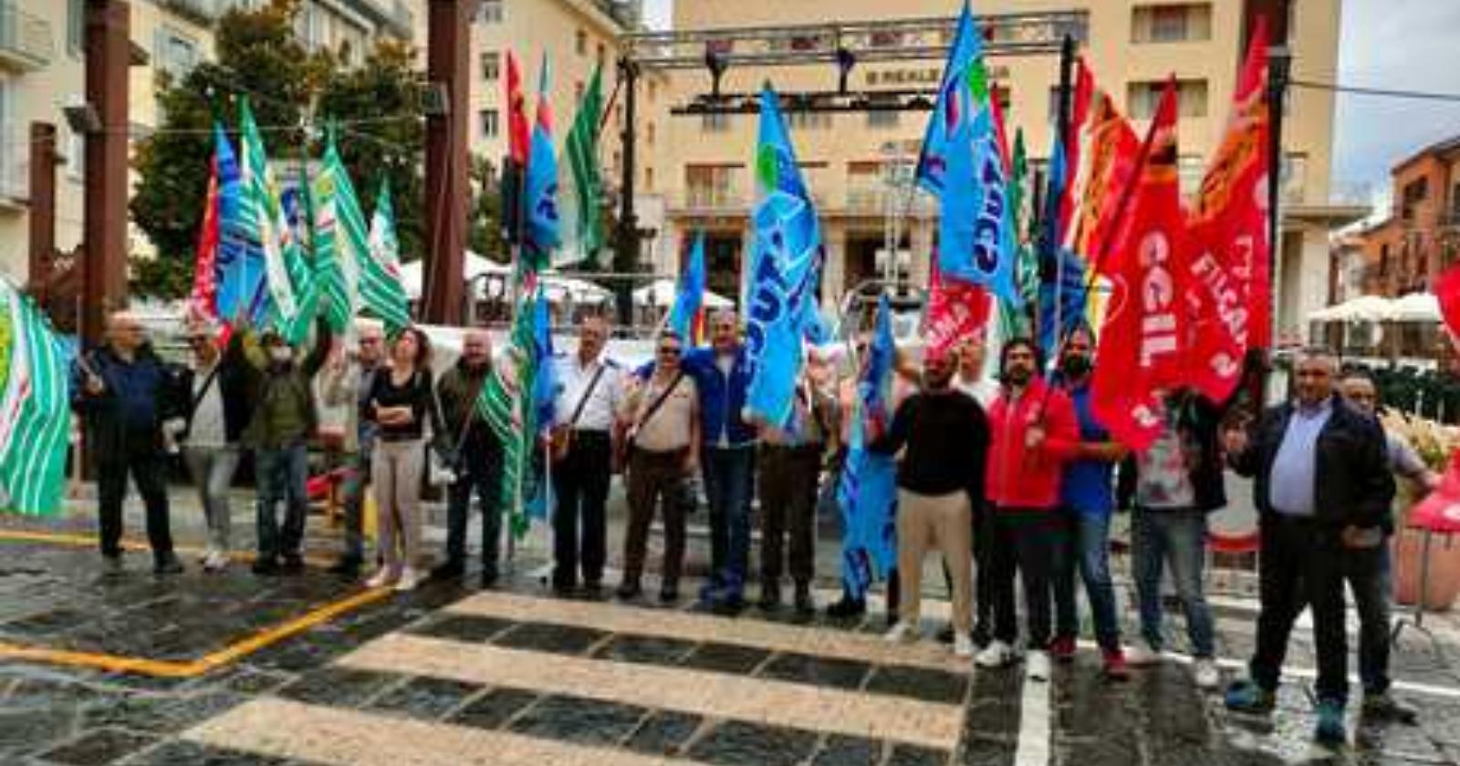 Lavoro, a Potenza sit-in della vigilanza privata per il rinnovo del contratto collettivo di lavoro scaduto da sei anni