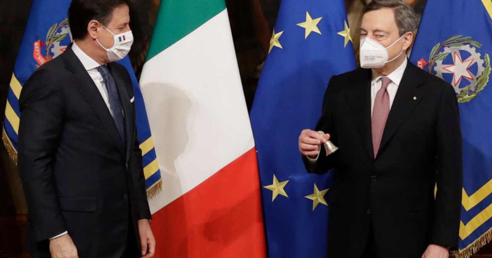 Sondaggi, il M5s cresce e Conte tira dritto: "L'agenda Draghi è un pericolo per la democrazia"