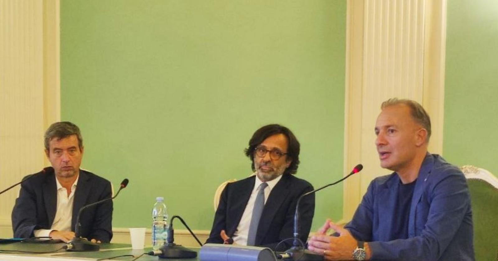 Stellantis e investimenti al Sud, a Potenza il ministro del Lavoro Andrea Orlando fa il punto 