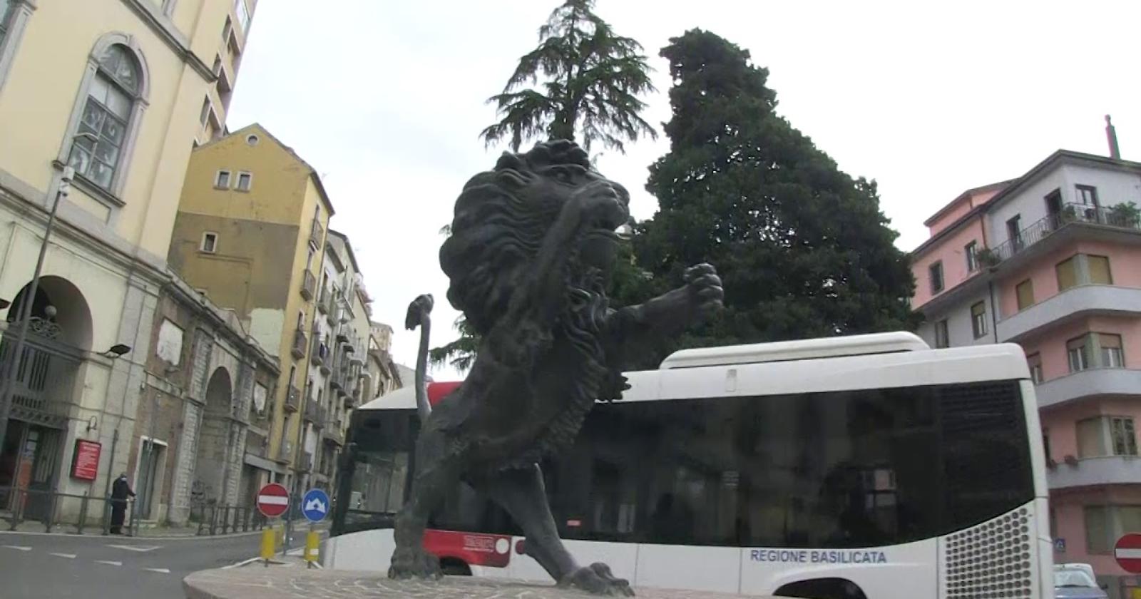 Scuola, a Potenza anno nuovo e disagi tremendamente vecchi