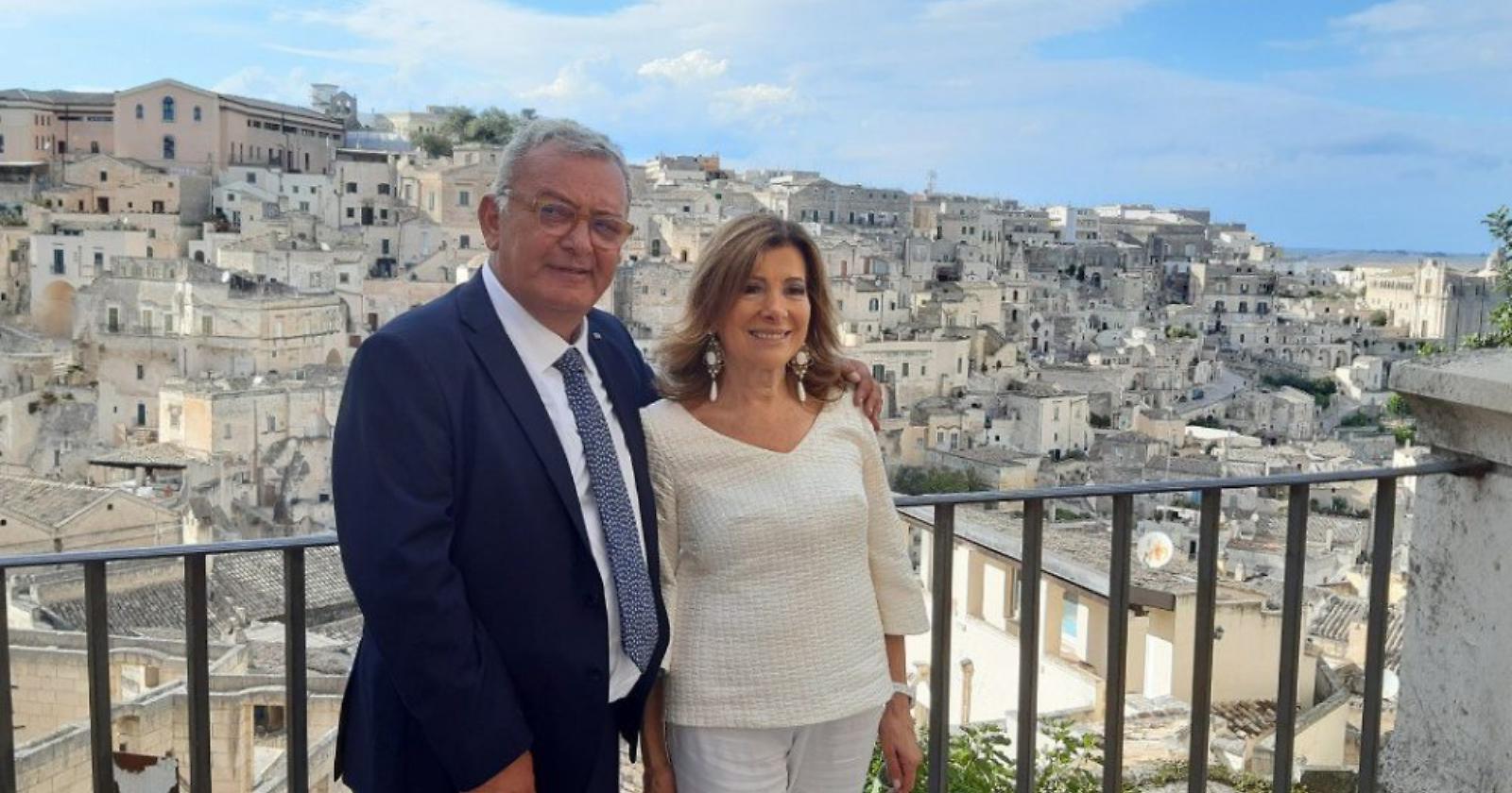 Casino a Matera per chiudere la campagna elettorale: con lui Casellati, Piro, Bardi e Moles