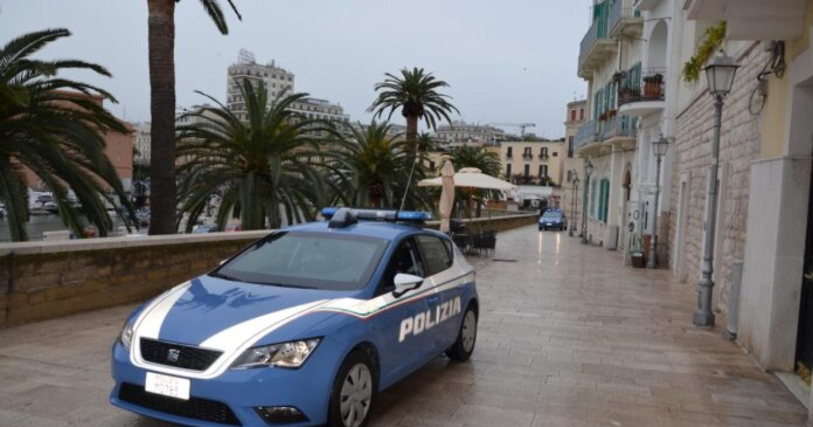 Arrestati due giovani di Foggia con l'accusa di aver rapinato e picchiato un minorenne a Bari