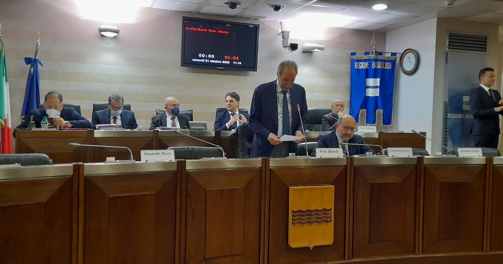 Consiglio regionale della Basilicata, il blitz: manca il numero legale e salta la surroga 