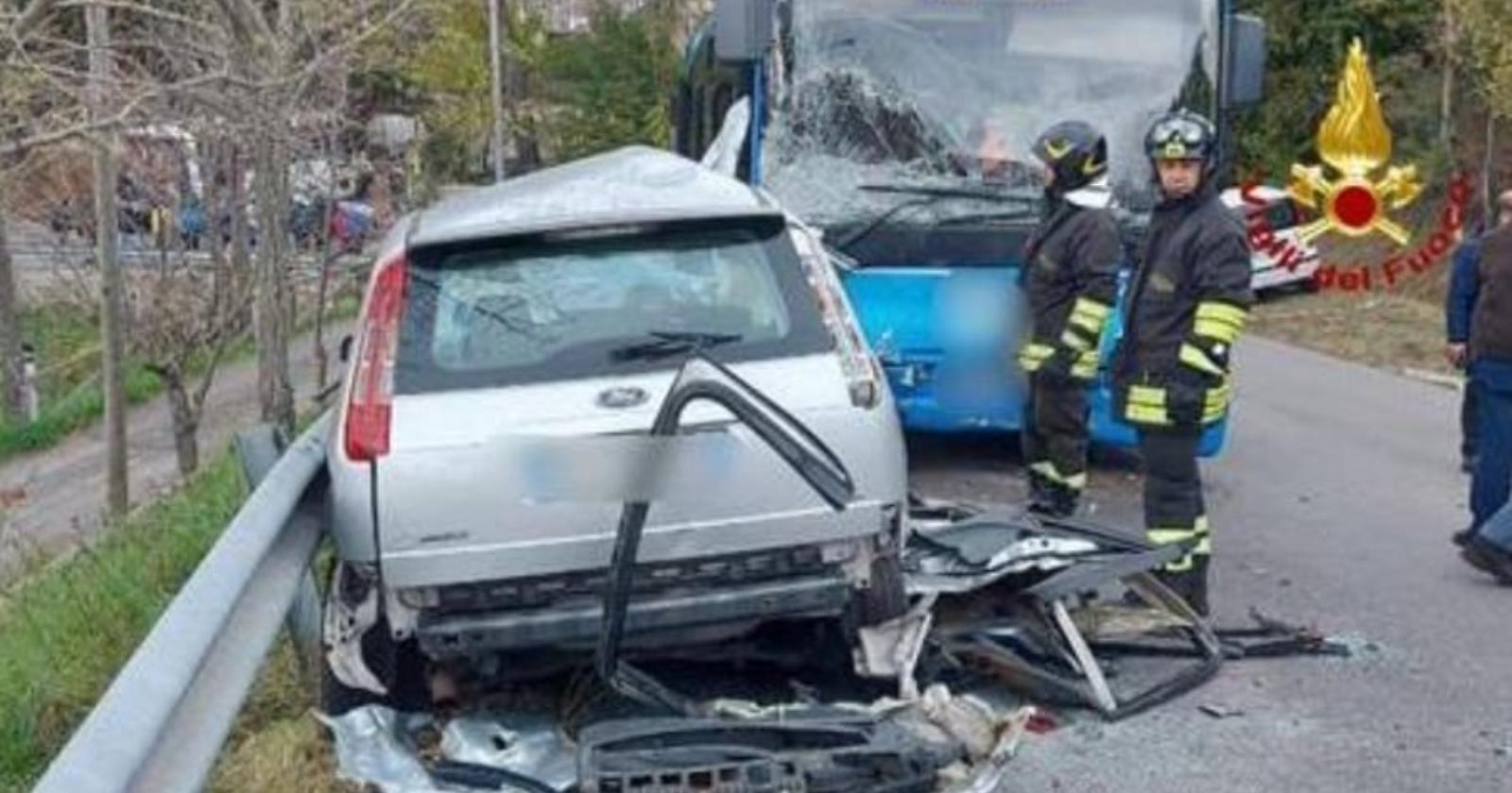 Potenza, un morto e un ferito: drammatico incidente stradale allo svincolo per contrada Botte