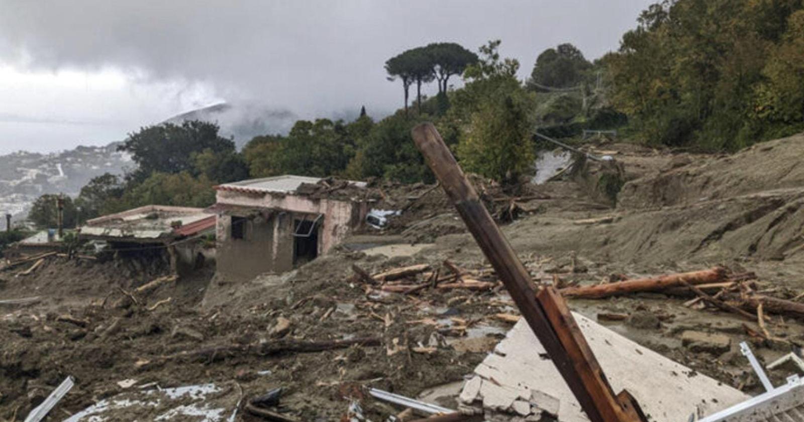 Emergenza Ischia: è arrivata dalla Basilicata un'unità cinofila del Soccorso Alpino