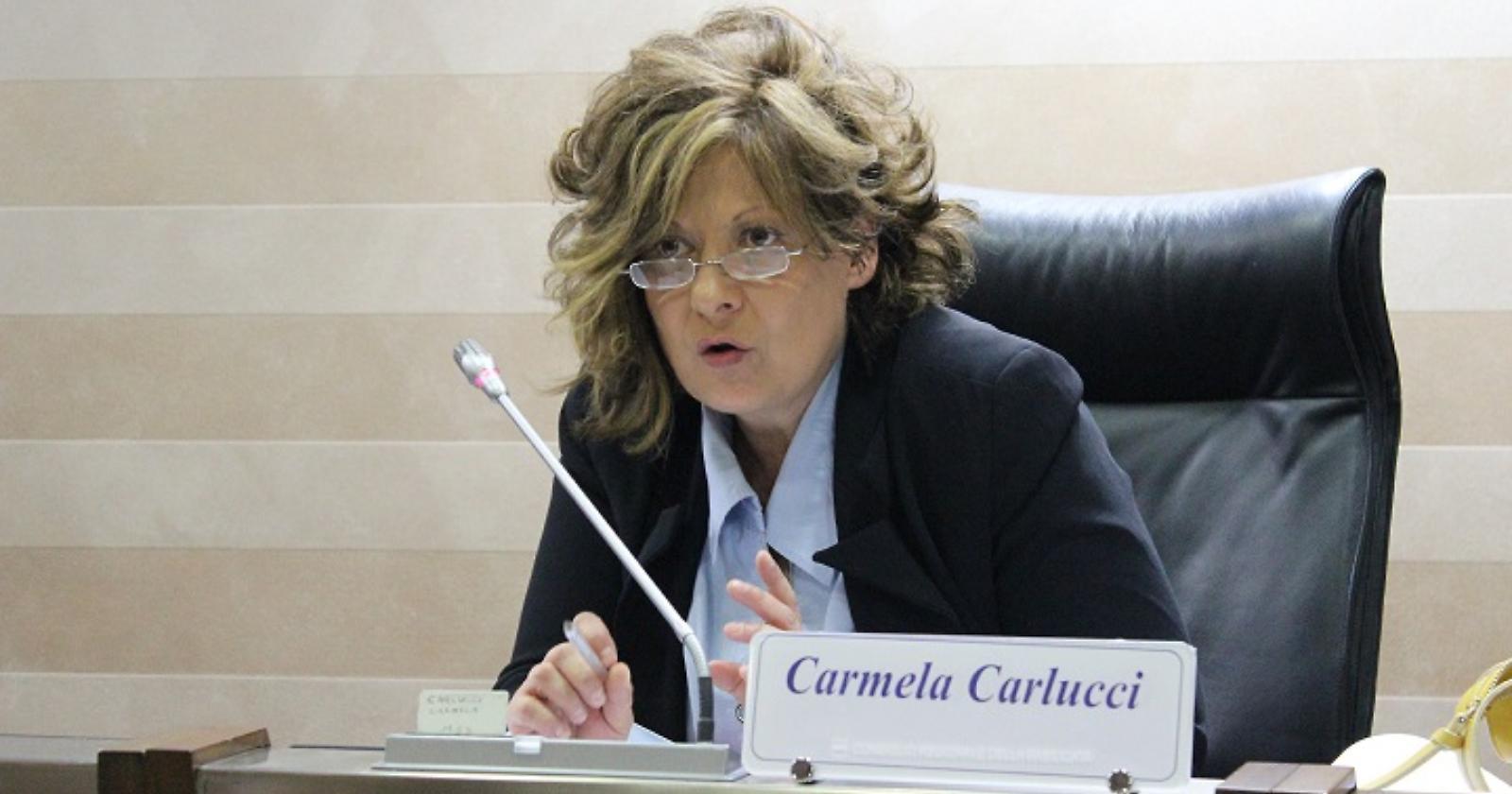 Questione di 'seggiola', la bordata dell'ex consigliera regionale Carlucci (M5s): "A riveder le stelle" 