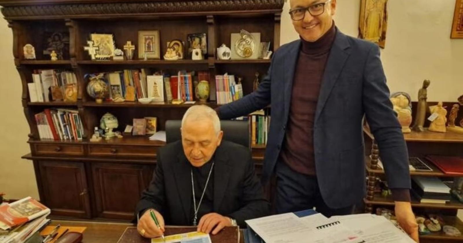 Petizione di Coldiretti contro il cibo sintetico: l'arcivescovo metropolita di Basilicata, mons. Ligorio, ci mette la firma 