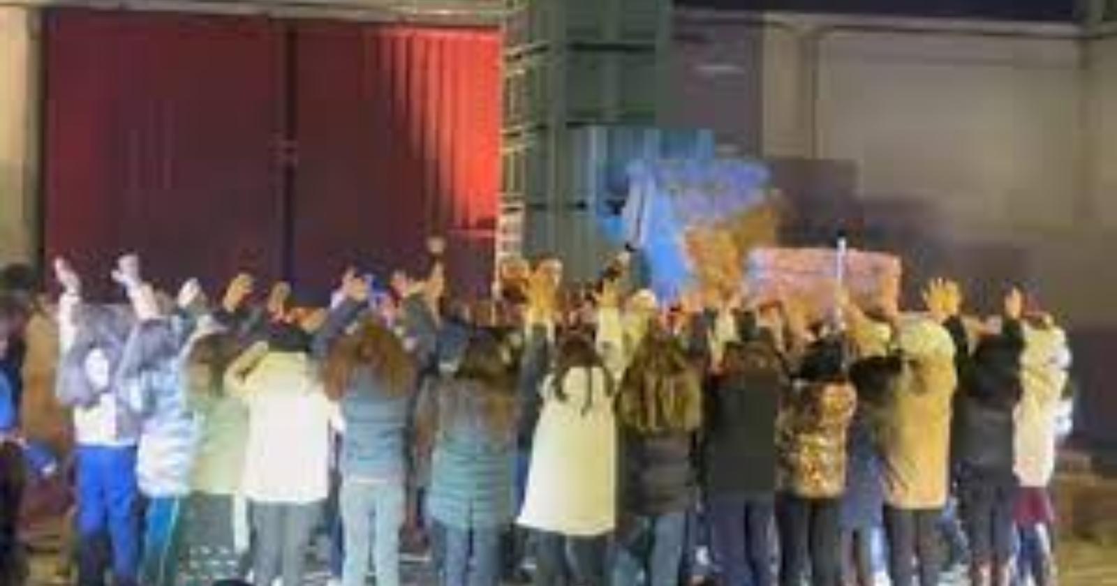 La recita di Natale in Puglia  parla di morte e i bambini scoppiano a piangere