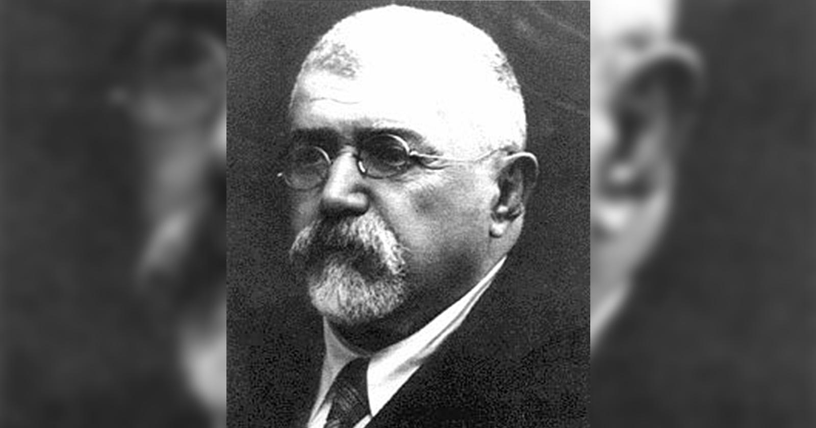 Tra i 52 nuovi francobolli del 2023 anche quello dedicato al vocabolario della lingua italiana di Zingarelli di Cerignola