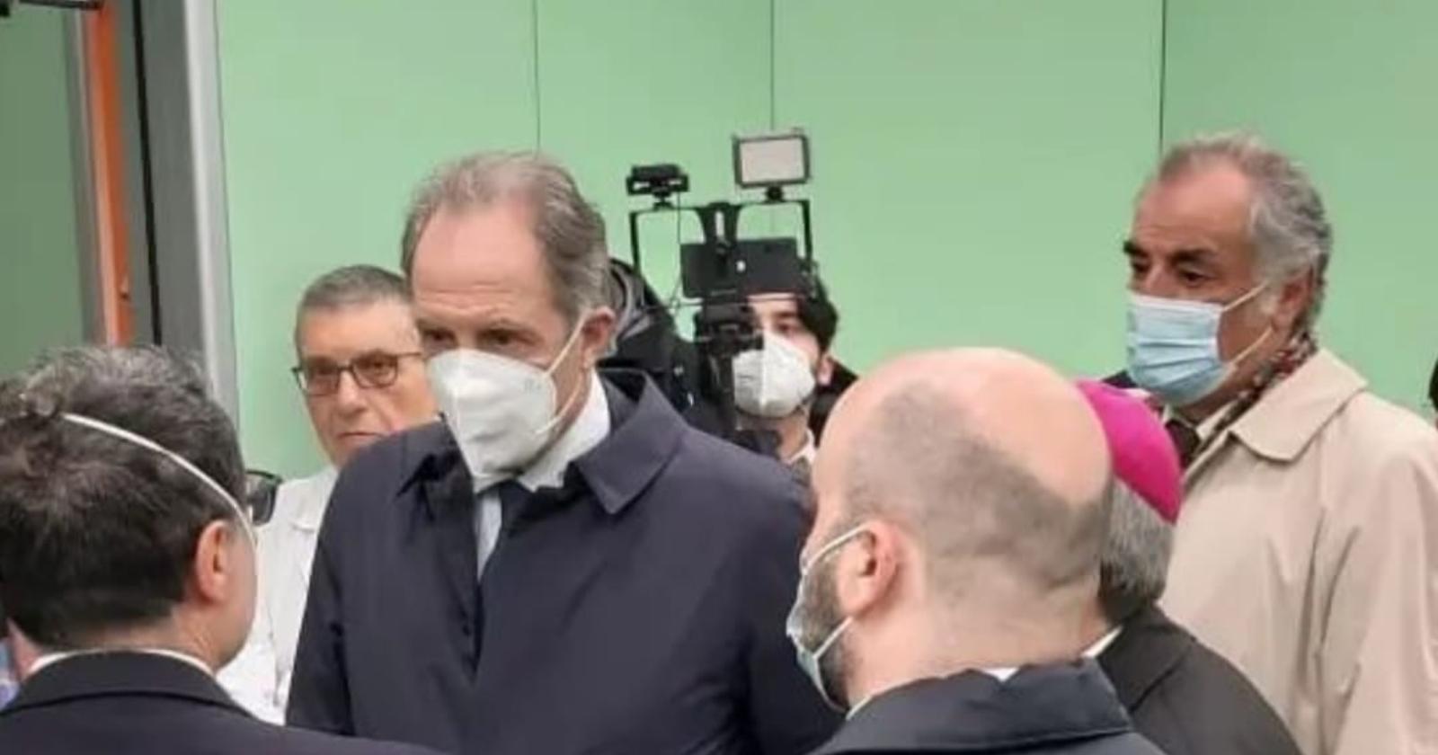 Ospedale di Melfi, inaugurato il nuovo padiglione di ingresso. Bardi: "Scritta una bella pagina"