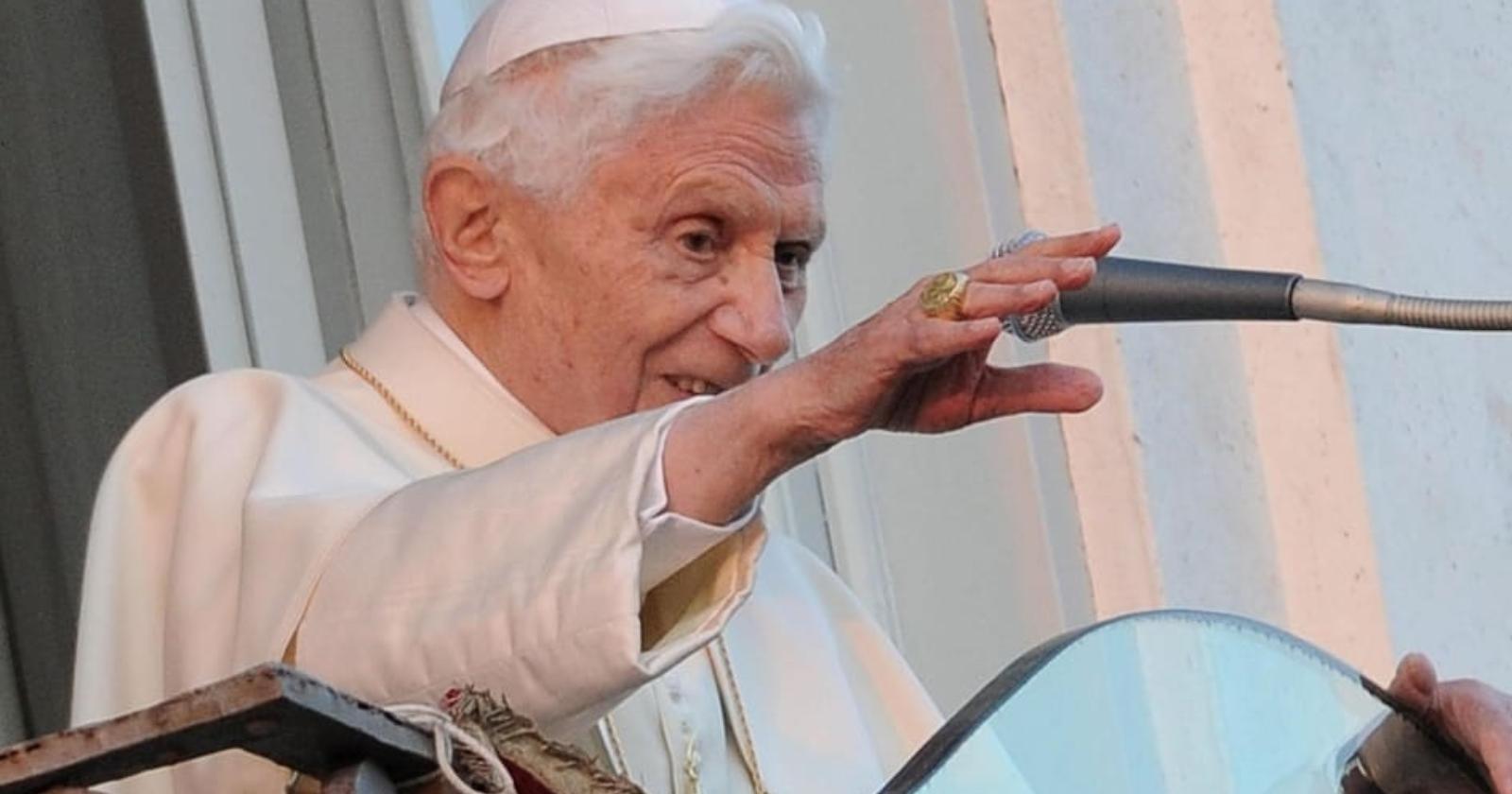 Benedetto XVI, il ministro Casellati: "Ci lascia una preziosa eredità e una vivida testimonianza"
