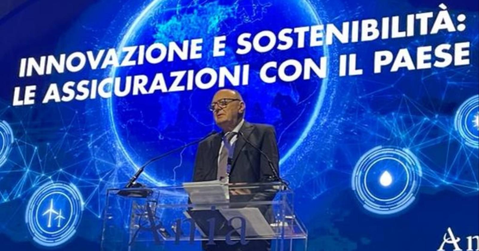 Il ministro Pichetto punta tutto sulle rinnovabili: "L'accordo con le Regioni è a portata di mano" 
