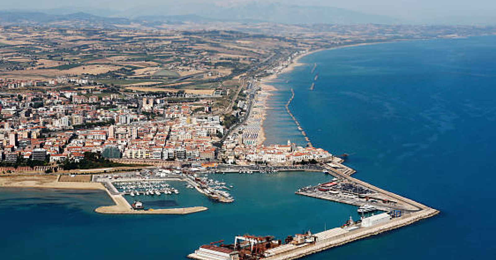 Partono i lavori per la nuova stazione marittima a Termoli per le migliaia di turisti che raggiungono le Isole Tremiti