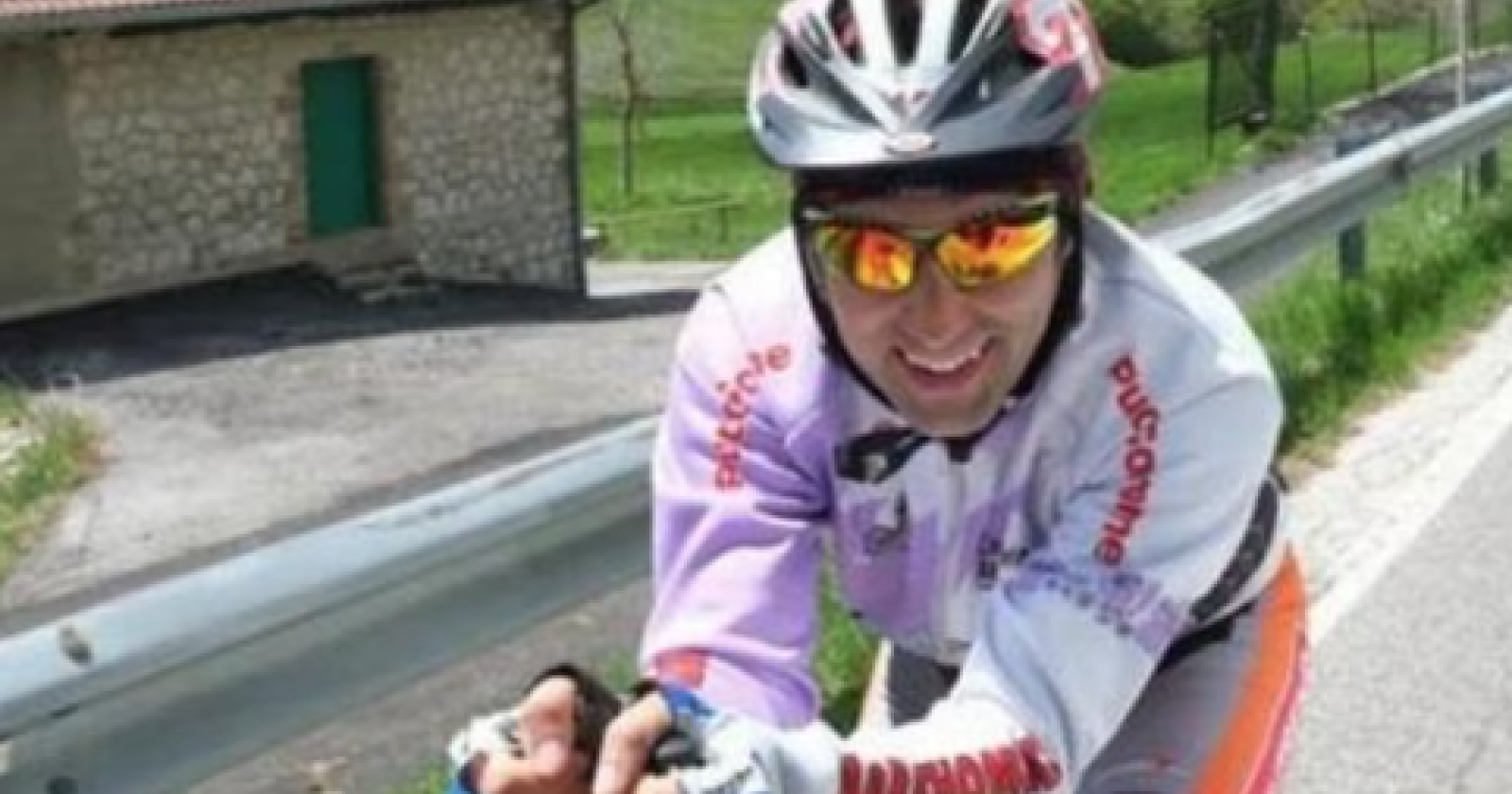 878 chilometri in bici da Torino a Campobasso per il formatore Matteo Salvo, l'Atlante delle mappe mentali: «Ognuno può fare cose straordinarie»