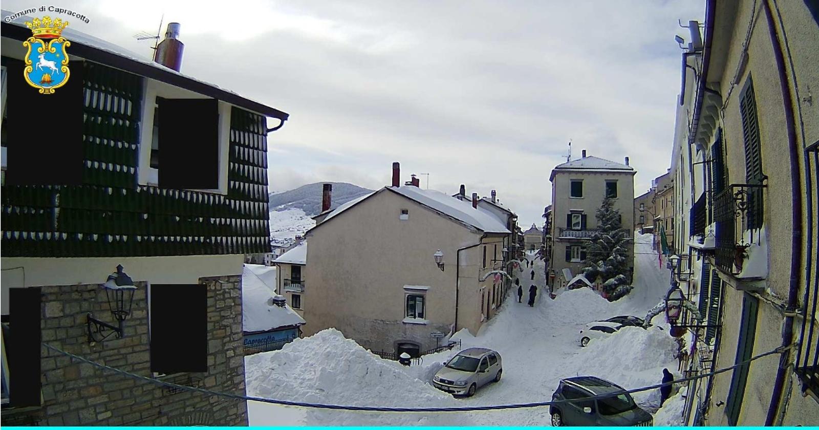 Non tutta la neve viene per nuocere: Capracotta, in Molise, fa registrare il record invernale di 60 centimetri e apre le piste da sci