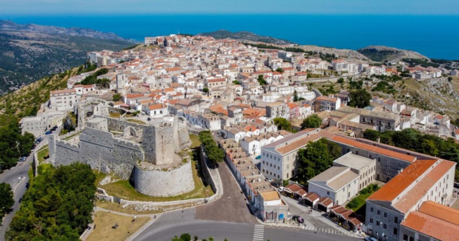 Monte Sant'Angelo tra le 10 città finaliste candidate a "Capitale della cultura" 2025
